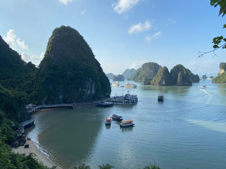 Day trip to Halong Bay, Vietnam from Hanoi